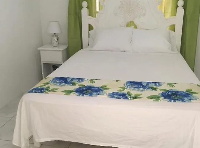 Guest house Michelle'S Tropical Splash